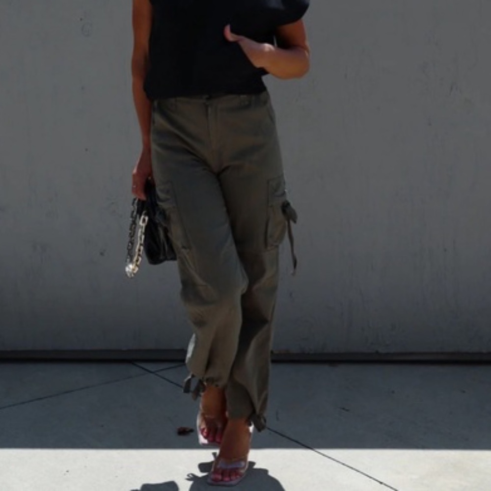 Jacquie The Label • Cotton Cargo‎ Pants in Green - Picture 9 of 9